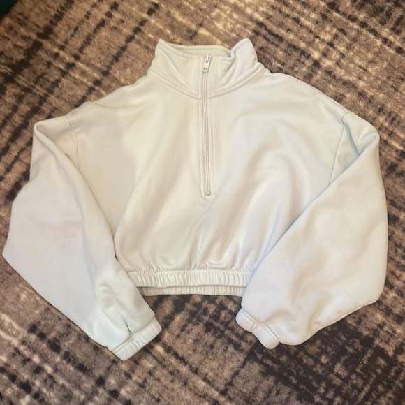 TNA Light blue sweatsuit - Picture 4 of 7